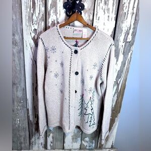 Russ by Liz Claiborne Co. Size XL Tree & snow sweater cream with brown btns vtg